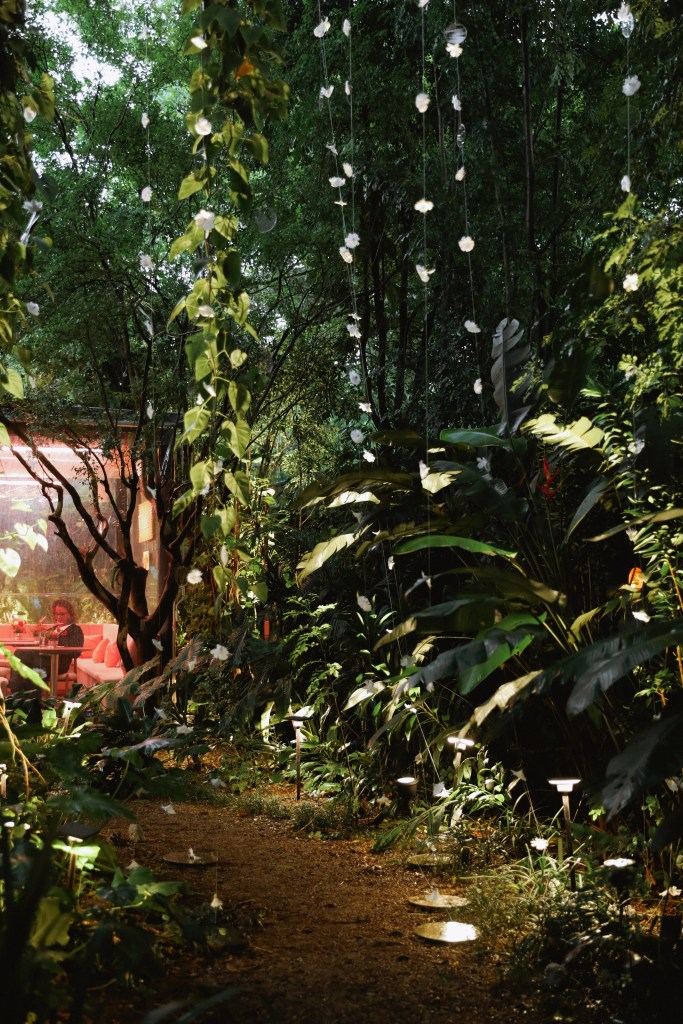 Instalação de Maria Fernanda Paes de Barros